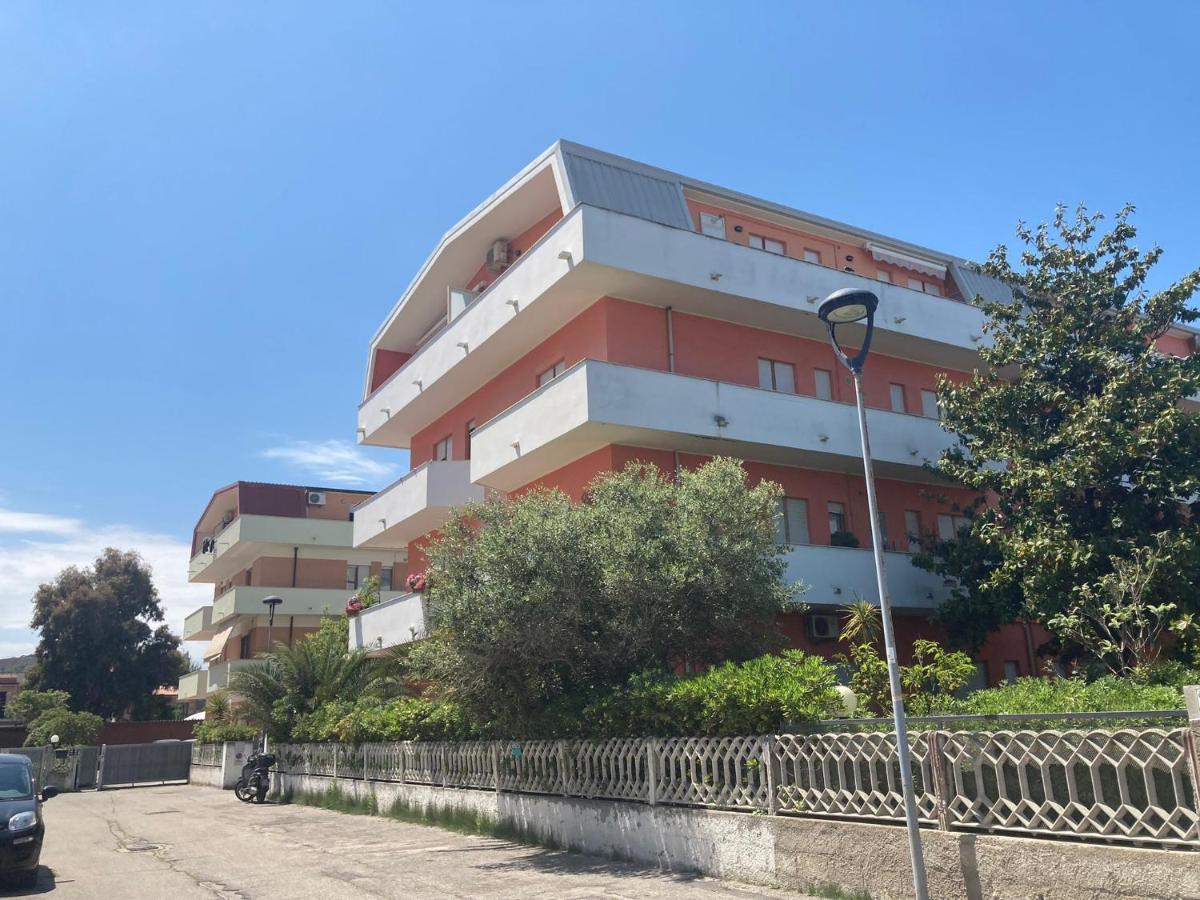 Teresa Al Mare Apartment Montesilvano Bagian luar foto